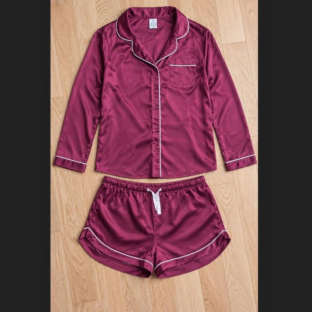 Women's Burgundy Pajamas